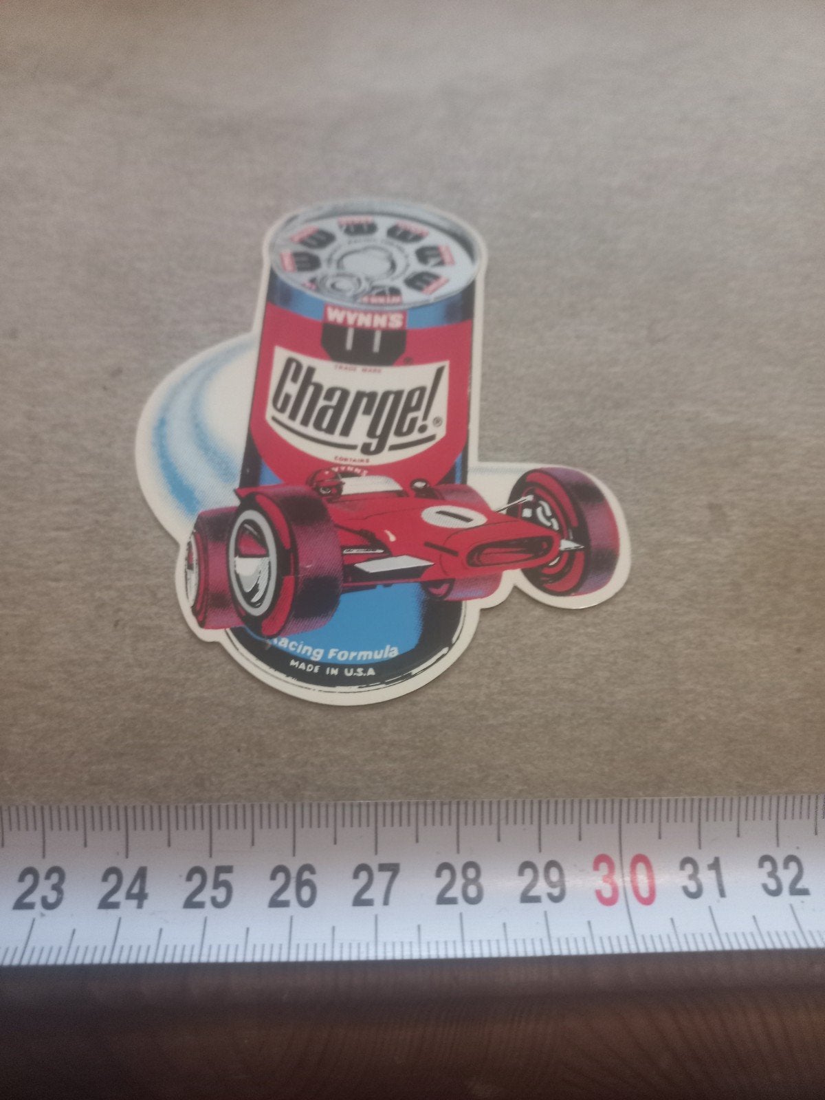 Vintage Wynns Charge! Racing Formula Sticker, Ophalen of Verzenden, Gebruikt, Auto of Motor