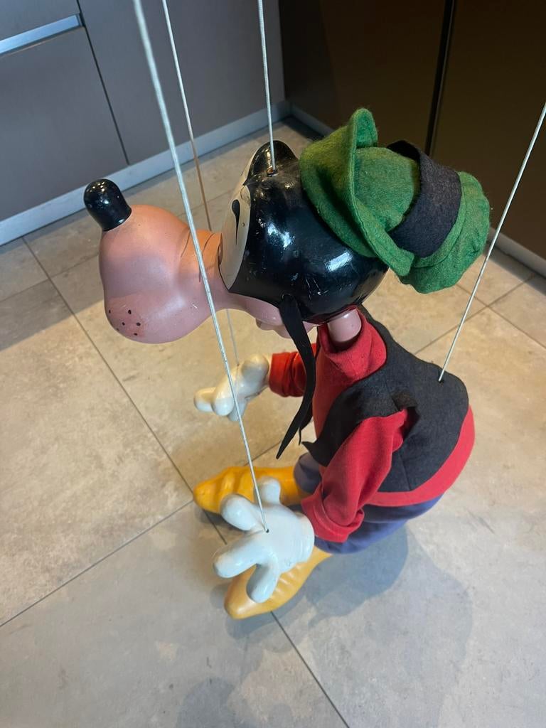 Uniek levensgrote goofy marionette jaren 50/60 Pelham puppet, Ophalen, Goofy of Pluto, Zo goed als nieuw, Beeldje of Figuurtje