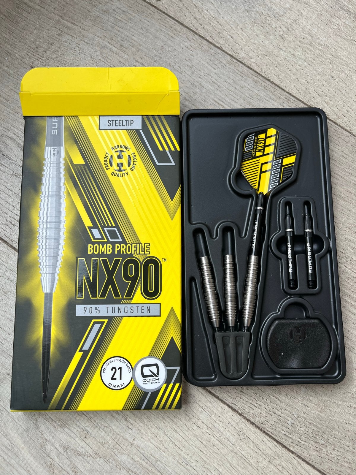 Harrows NX90 Bomb 21g., Ophalen of Verzenden, Zo goed als nieuw, Pijlen
