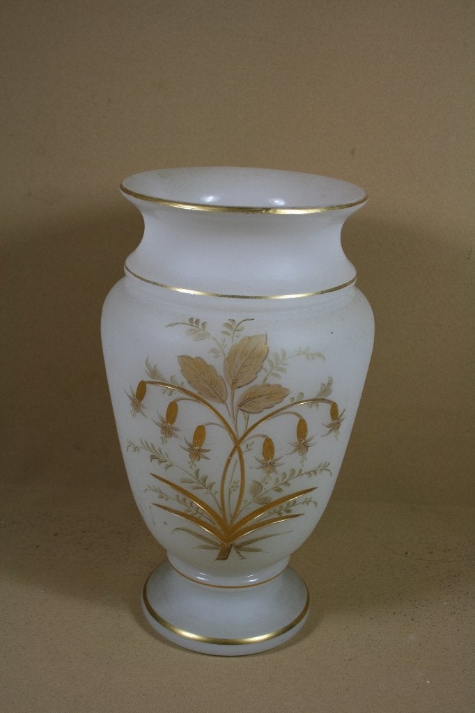 Antiek opalien glazen vaas met goud, Antiek en Kunst, Ophalen of Verzenden