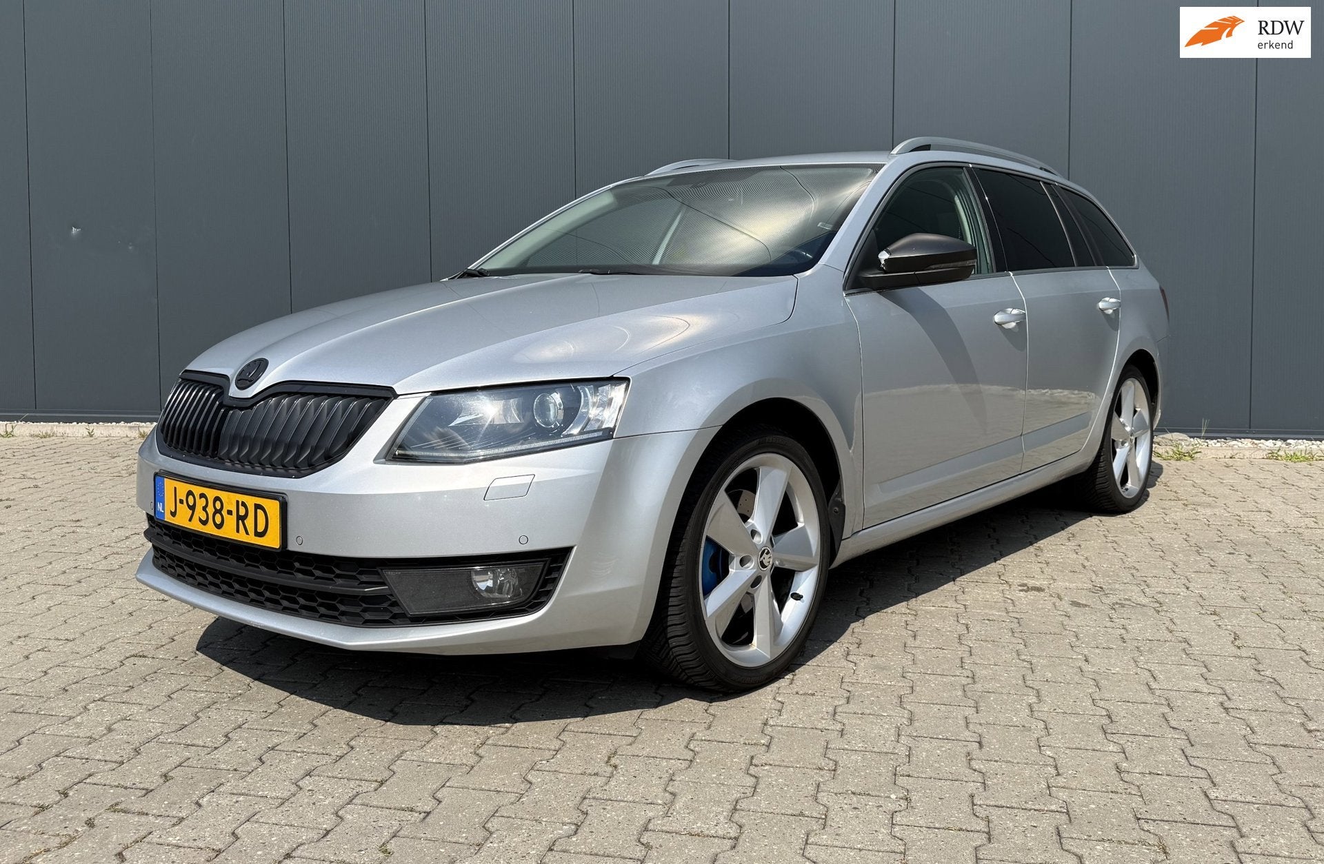 Skoda Octavia Combi 1.8 TSI Greentech Elegance Navi Airco Tr, Auto's, Skoda, Gebruikt, 4 cilinders, Leder en Stof, Automatische klimaatregeling