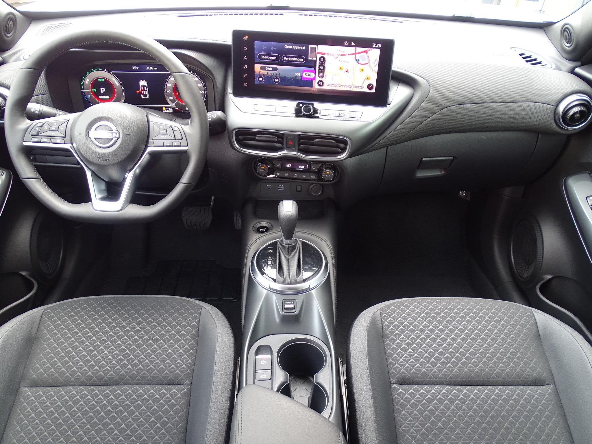 Nissan Juke 1.6 Hybrid N-Design 10 jr garantie! | COLD PACK, Auto's, Stof, Met garantie (alle), Wit, Bedrijf