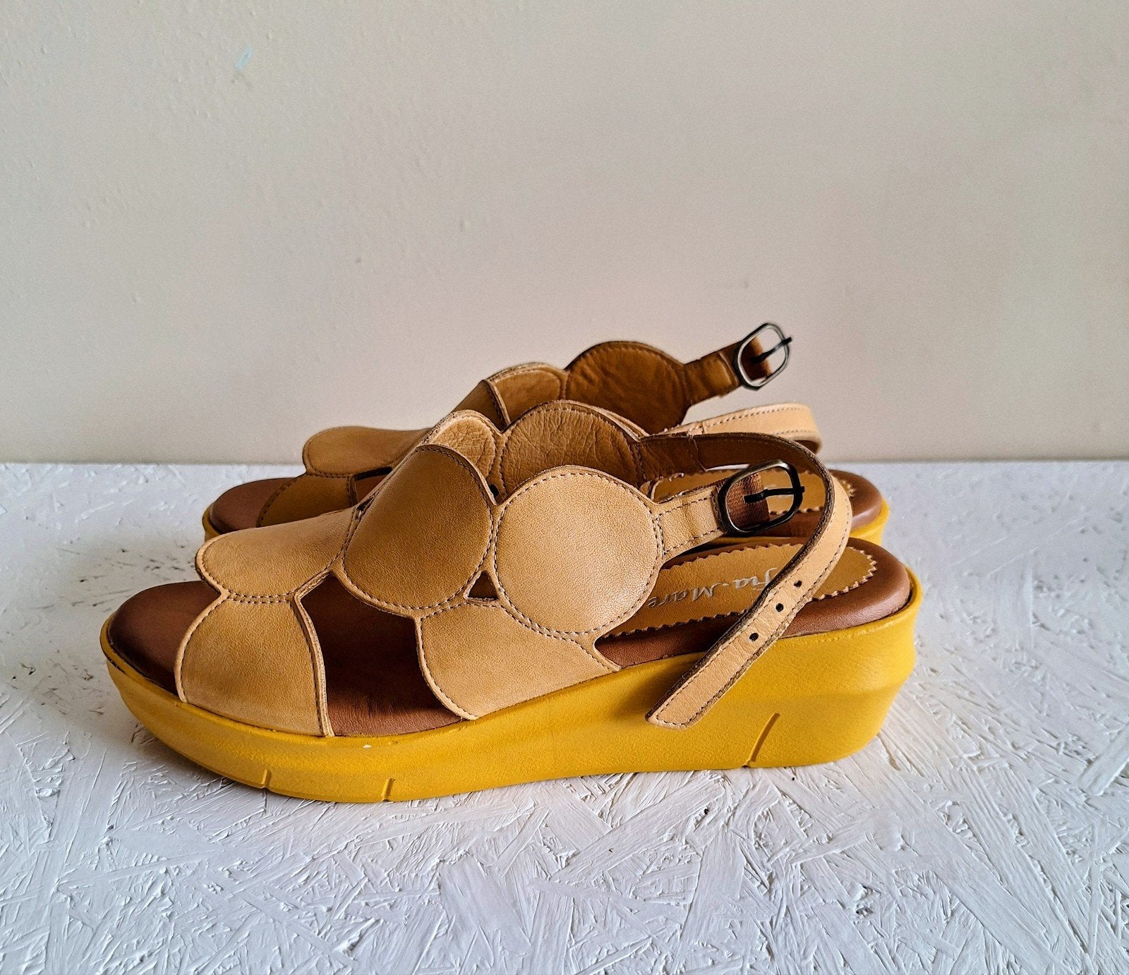 Leren gele open sandalen, 40, Kleding | Dames, Geel, Sofia Mare, Zo goed als nieuw, Sandalen of Muiltjes