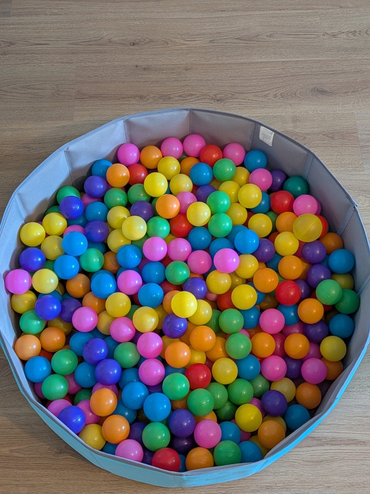 Ballenbak met 200+ gekleurde ballen, Ophalen of Verzenden, Gebruikt, Babygym