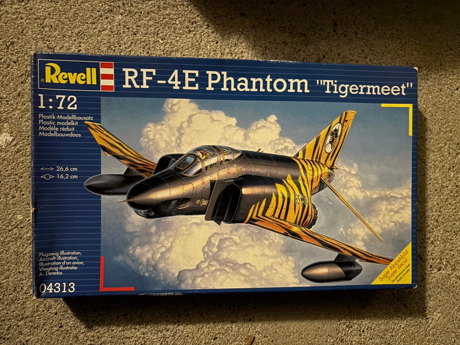 Revell Rf-4e Phantom 1/72, Hobby en Vrije tijd, Modelbouw | Vliegtuigen en Helikopters, 1:72 tot 1:144, Verzenden, Revell, Nieuw