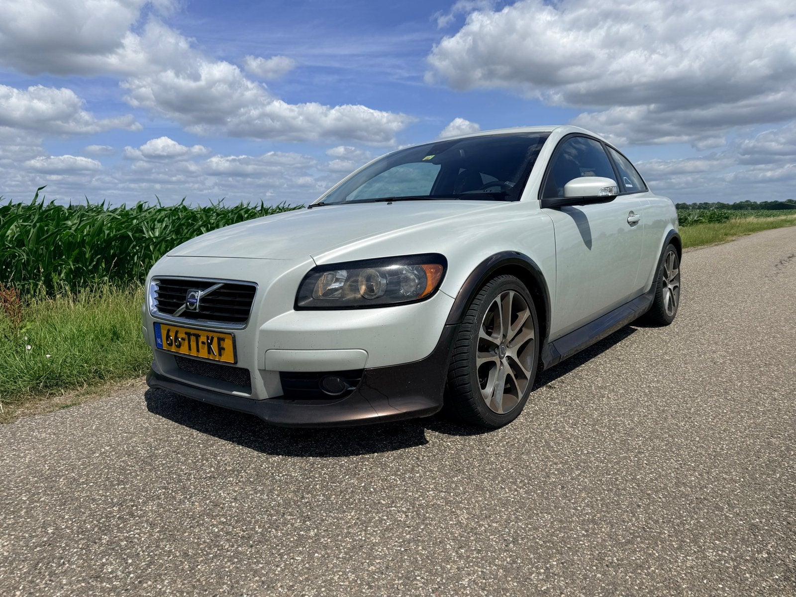Volvo C30 2.5 T5 Geartronic 2007 Wit, Auto's, Volvo, 700 kg, 4 stoelen, 1337 kg, Bedrijf