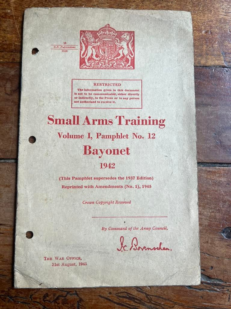 WO2 Brits voorschrift bajonet lee enfield 1945, Ophalen of Verzenden, Luchtmacht, Foto of Poster, Nederland