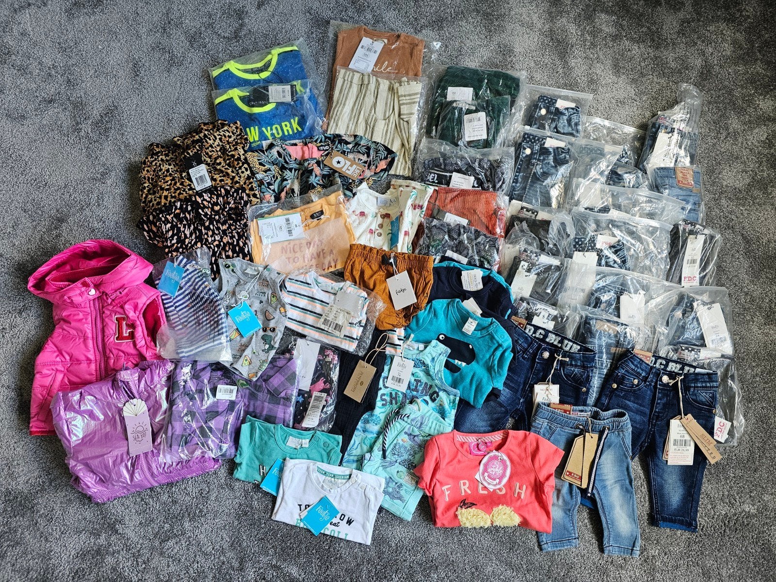 Partij baby- en kinderkleding 50 stuks nieuw, Ophalen of Verzenden, Nieuw