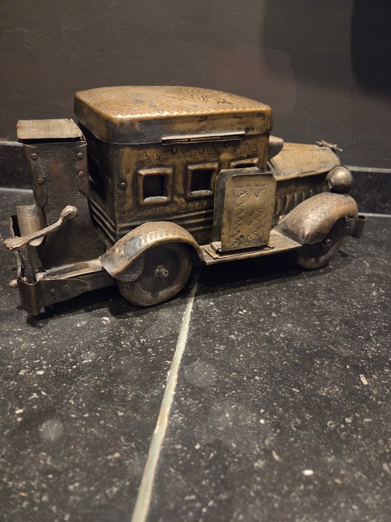 Oude messing auto voor rookgerei, Verzamelen, Ophalen of Verzenden, Gebruikt, Tabaksdoos of Verpakking