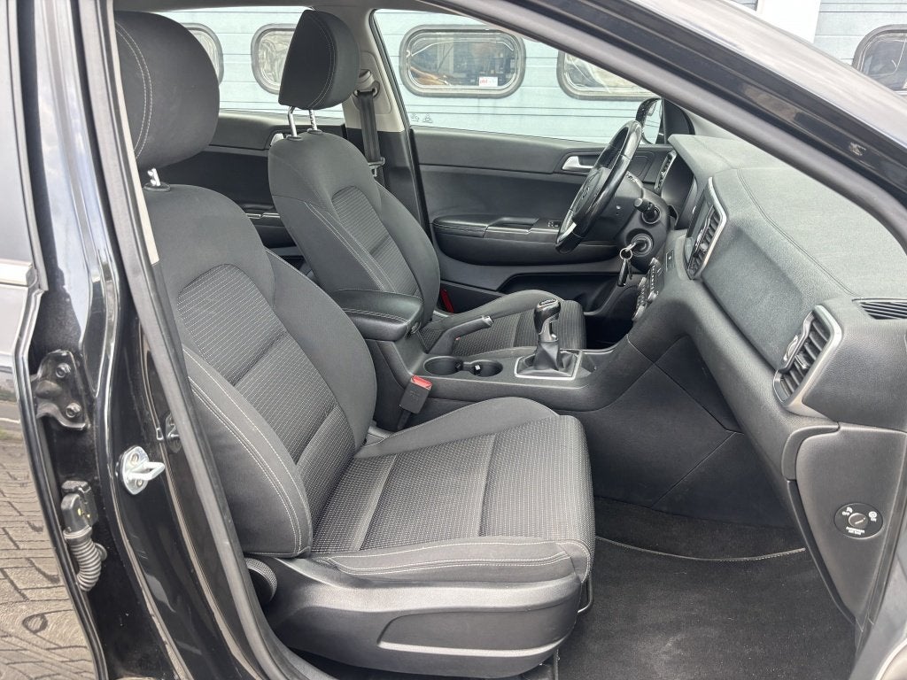 Kia Sportage 1.6 GDI ComfortLine Camera Navi Stoelverwarming, Auto's, Gebruikt, 4 cilinders, Origineel Nederlands, Bedrijf