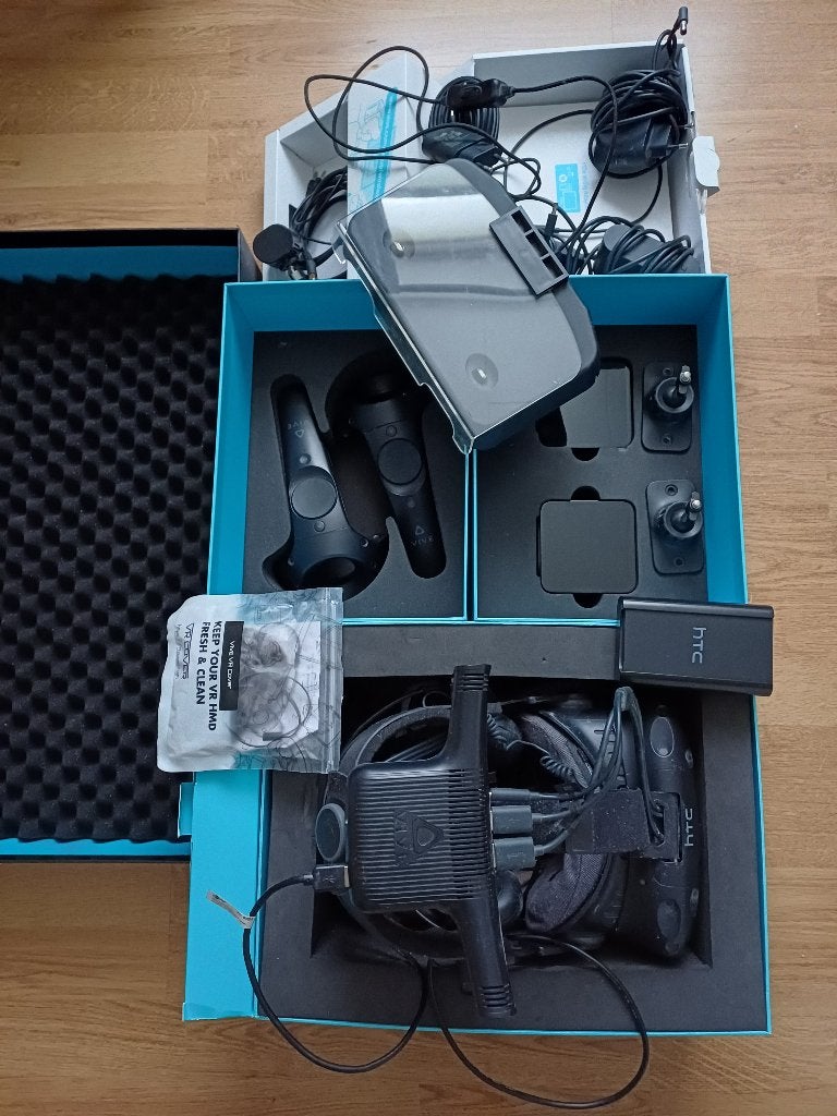 HTC Vive VR Headset + Wireless Set, Ophalen, Gebruikt, VR-bril, Pc
