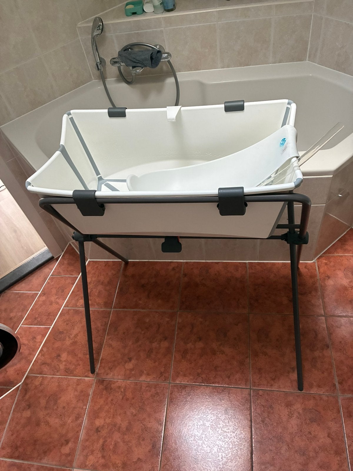 Stokke Flexi Bath met Newborn support en standaard, Kinderen en Baby's, Zo goed als nieuw, Badje, Standaard, Ophalen
