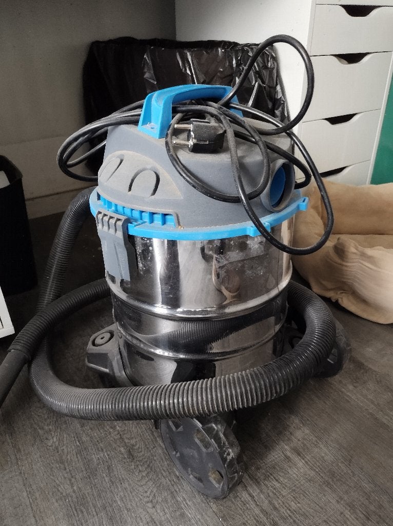 Bouwstofzuiger nat en droog met heel veel mogelijkheden, Ophalen, Gebruikt, Waterstofzuiger