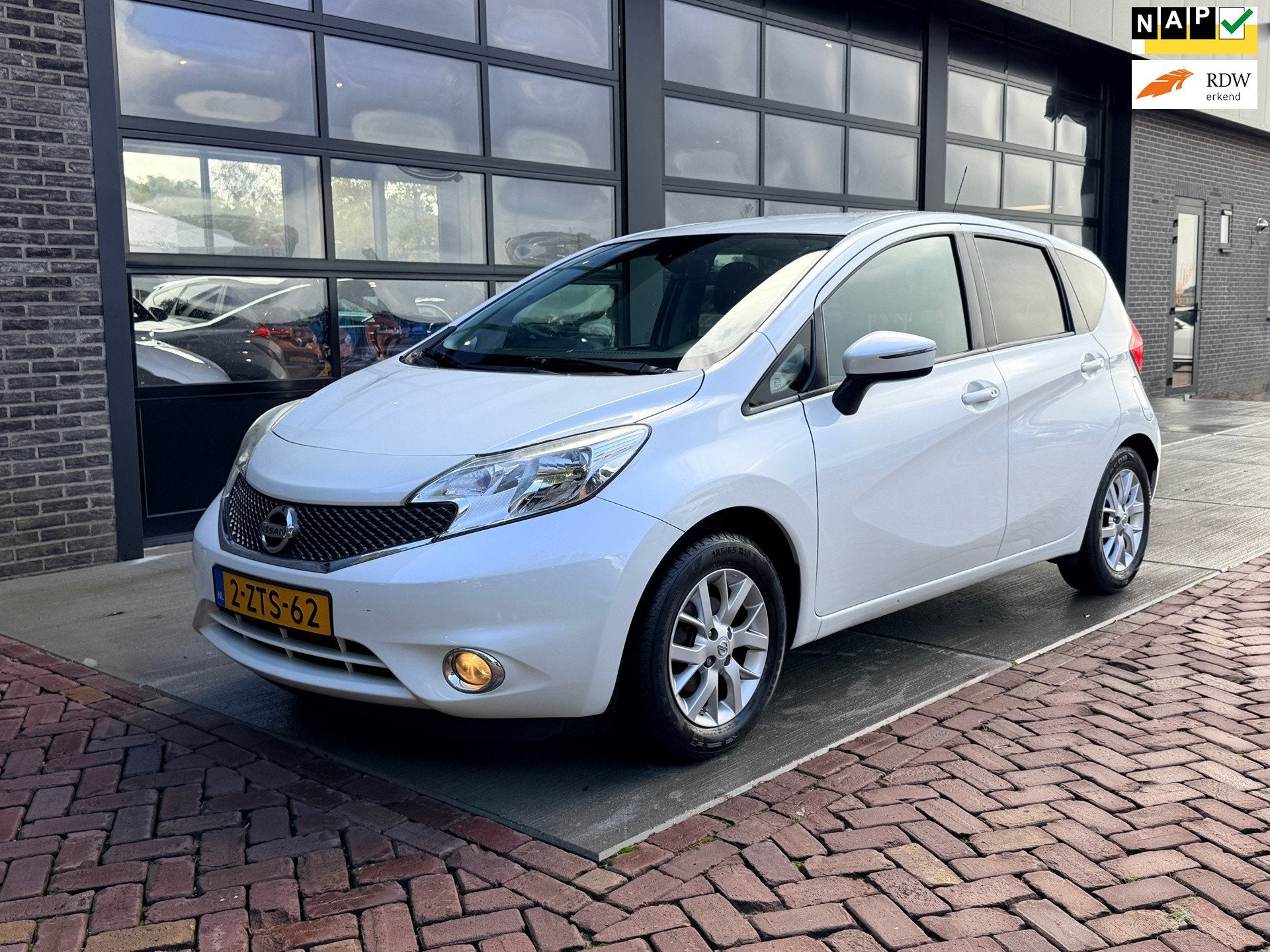 Nissan Note 1.2 Connect Edition | Navi | Cruise | Keyless en, Auto's, Stof, 1198 cc, Bedrijf, Handgeschakeld
