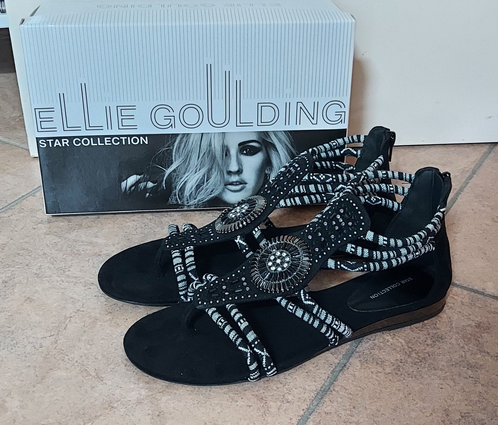 Ellie Goulding Star Collection sandalen maat 42 nieuw, Kleding | Dames, Schoenen, Zwart, Star Collection, Nieuw, Sandalen of Muiltjes