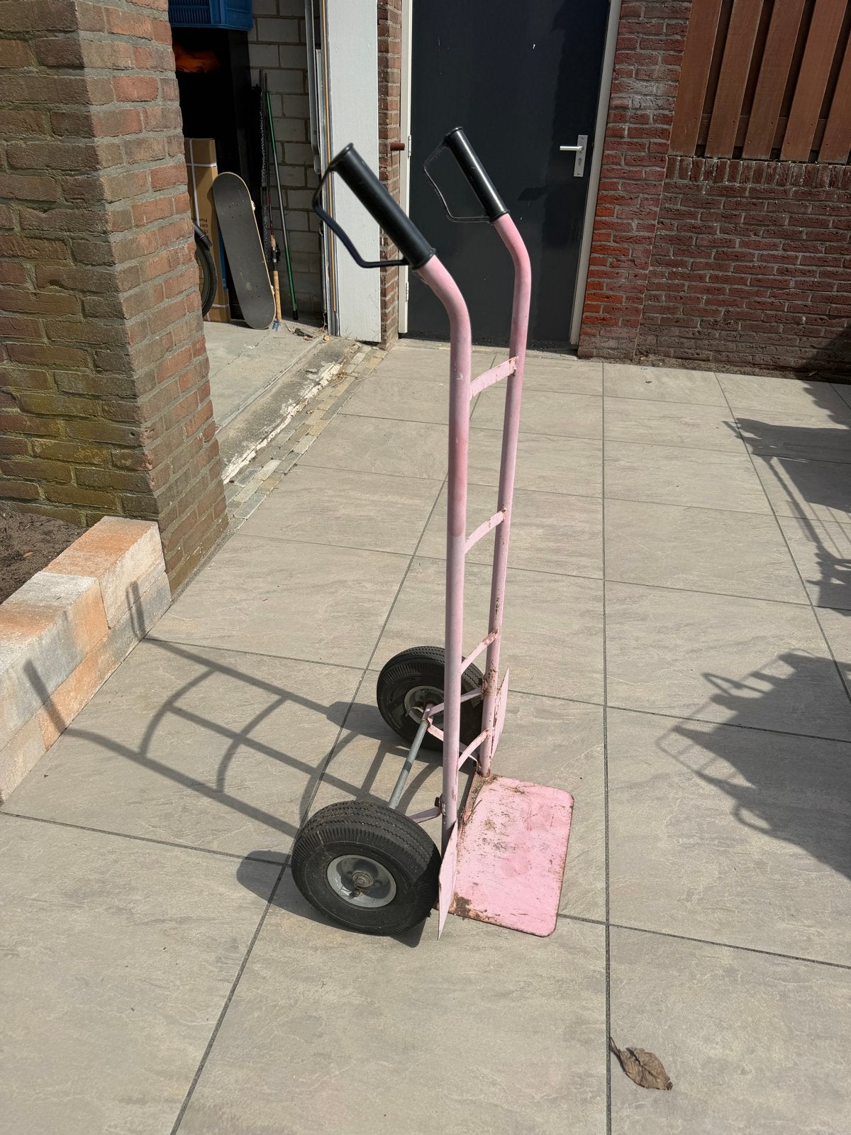 Roze/rode steekwagen - Handige transportkar, Ophalen, Gebruikt, Steekwagen
