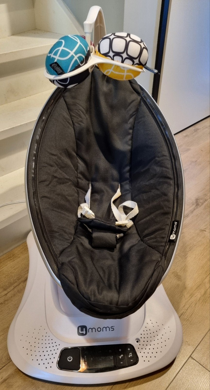 4moms Mamaroo 4 zwart - zo goed als nieuw, Schommelstoel, Verstelbaar, Zo goed als nieuw, Ophalen