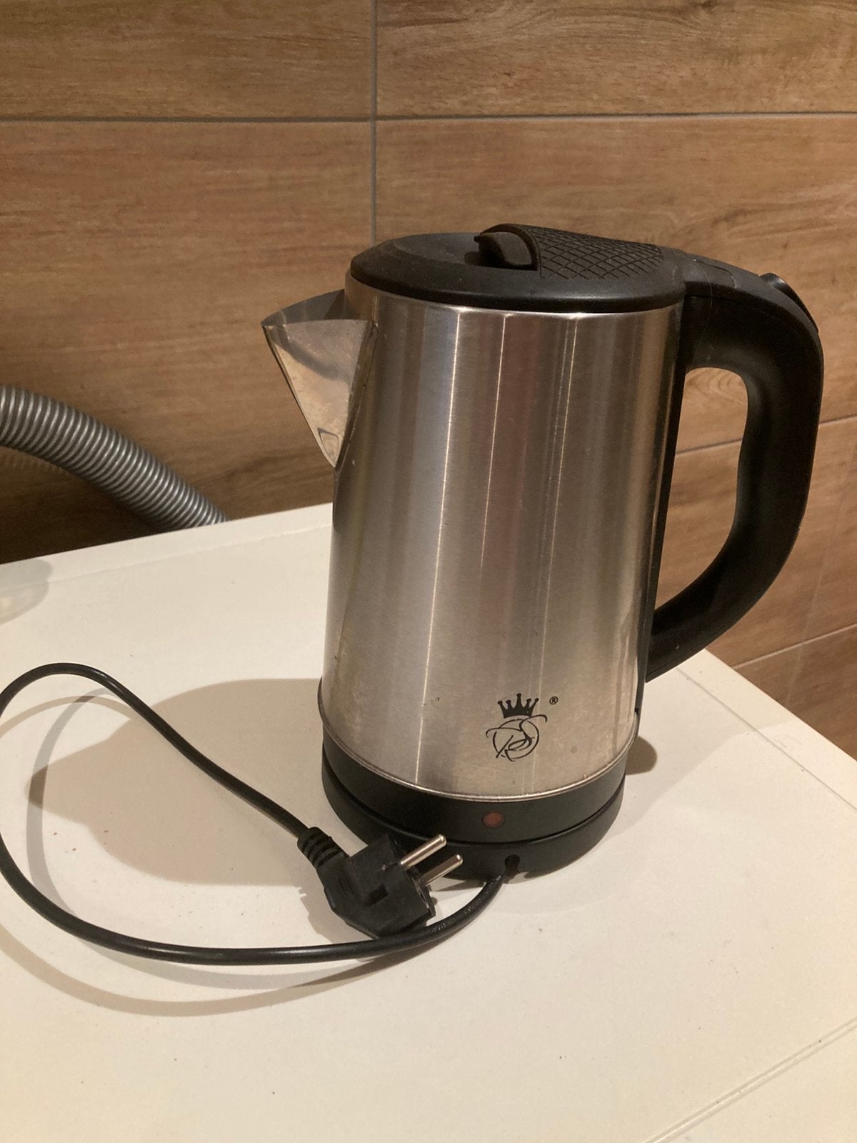Waterkoker nieuw, 1 tot 2 liter, Ophalen of Verzenden, Zo goed als nieuw