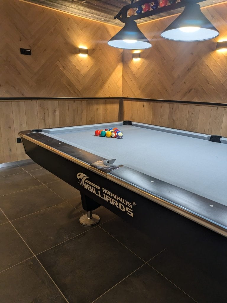 NIEUWE POOLTAFEL OP LEISTEEN 8 FEET, Sport en Fitness, Biljarten en Poolen, Ophalen of Verzenden, Nieuw, Pooltafel