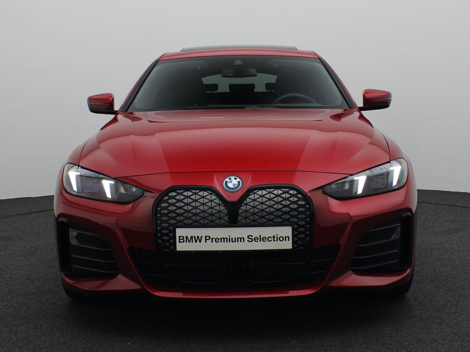 BMW i4 eDrive35 M Sportpakket Pro | Achteruitrijcamera | Sch, Gebruikt, Zwart, Met garantie (alle), 420 min