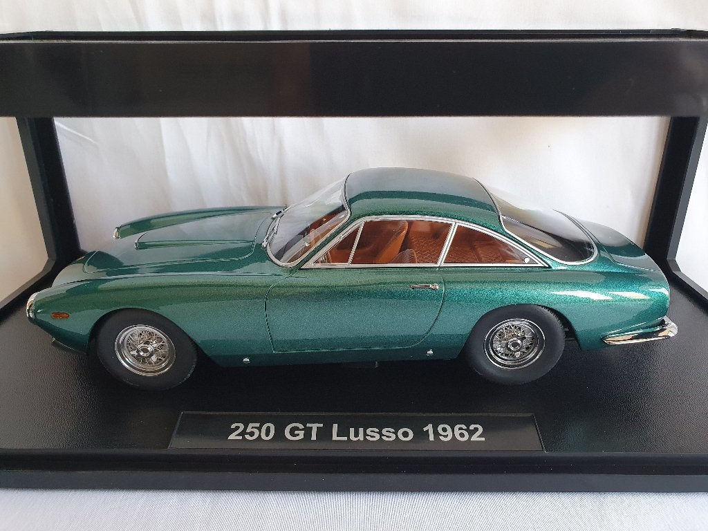Ferrari 250 GT Lusso Groen Metallic 1962 KK-Scale 1:18, Ophalen of Verzenden, Nieuw, Auto, Overige merken