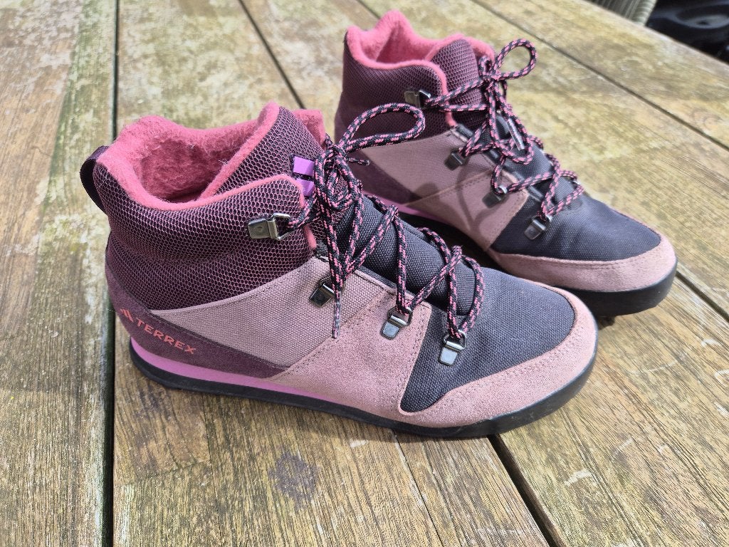Roze Adidas Terrex Wandelschoenen, Ophalen of Verzenden, Zo goed als nieuw, Schoenen