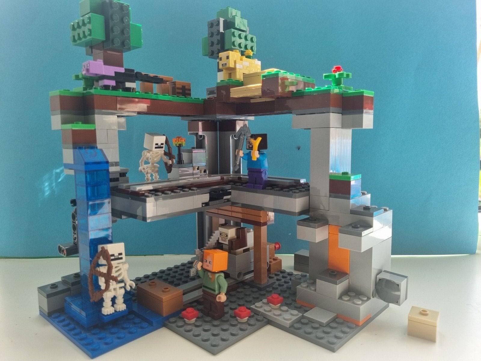 LEGO Minecraft 21169 Het Allereerste Avontuur, Ophalen of Verzenden, Gebruikt