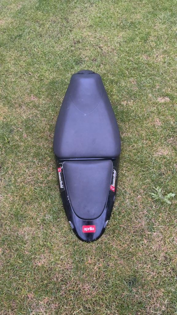 Zadel aprillia sr, Ophalen of Verzenden, Zo goed als nieuw, Zadel, Aprilia