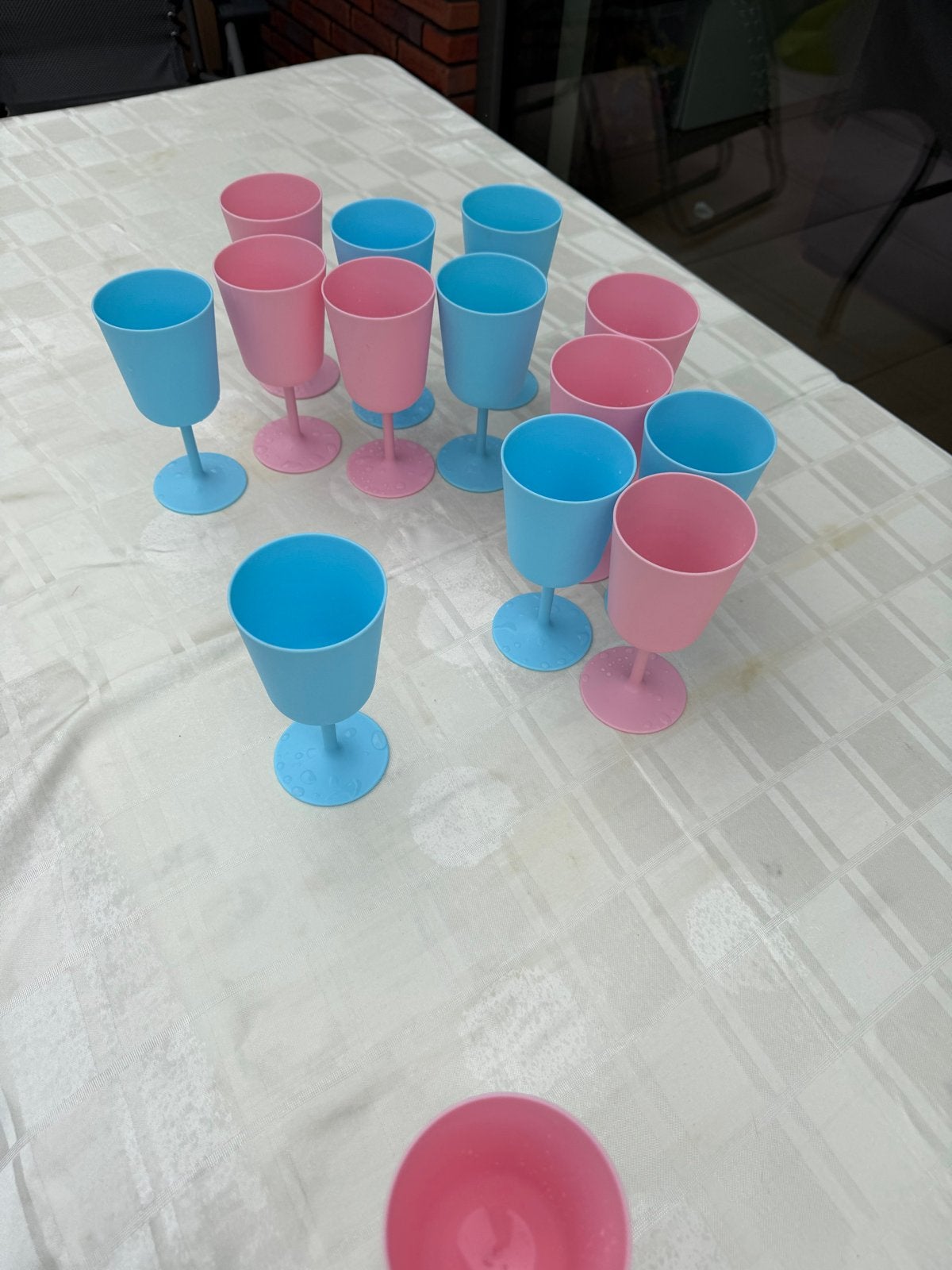 Plastic wijnglazen - Roze Blauw - gender reveal - babyshower, Kunststof, Ophalen of Verzenden, Meerkleurig, Overige merken