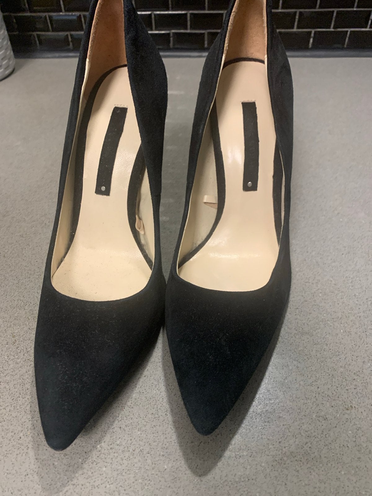 Zara Woman Zwarte Pumps Maat 39 met Gouden Hak, Ophalen of Verzenden, Gedragen, Zwart, Pumps