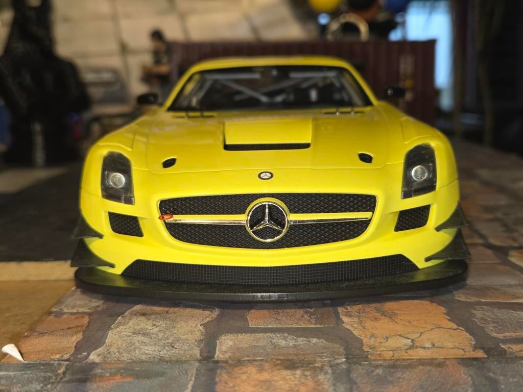 Mercedes-Benz SLS AMG GT-3 MINICHAMPS LIMITED, Ophalen of Verzenden, Zo goed als nieuw, Auto, MiniChamps