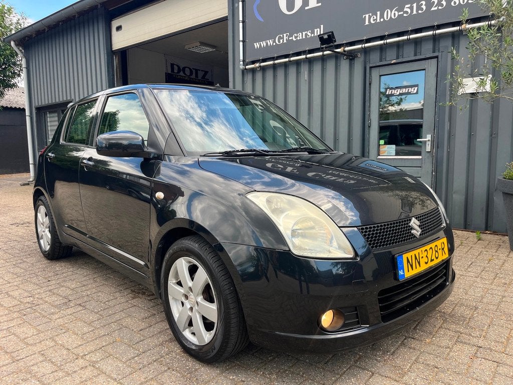 Suzuki Swift 1.3 GA APK Nieuw 5Deurs zwart, Voorwielaandrijving, 965 kg, 400 kg, Bedrijf