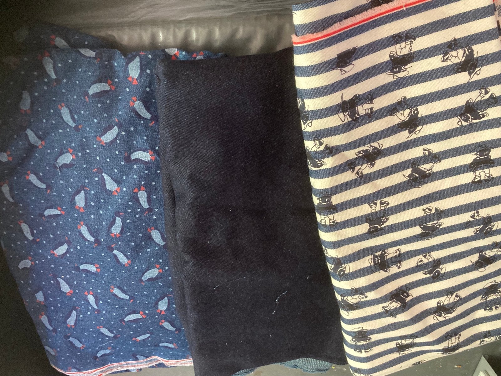 Stoffenpakket: Pinguïns, strepen en effen blauw, Meerkleurig, Nieuw, Ophalen of Verzenden, 30 tot 120 cm