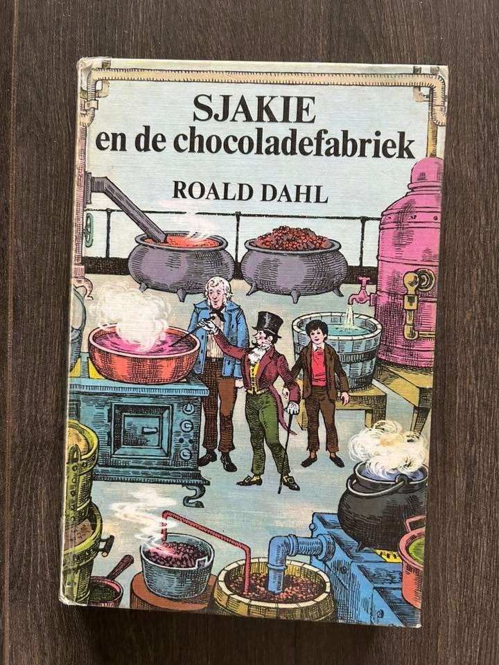 Sjakie en de chocoladefabriek - Roald Dahl, Ophalen of Verzenden, Gelezen, Fictie algemeen