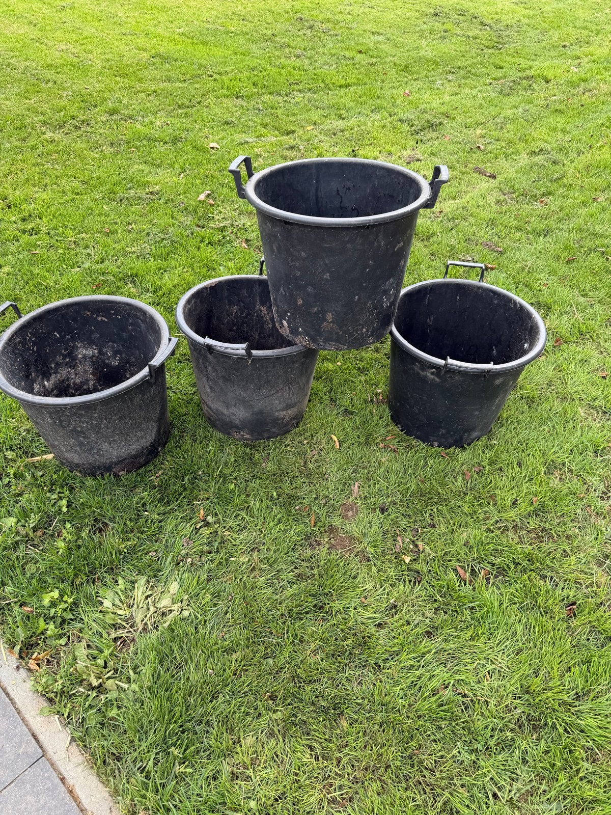 50x plantencontainers 30 liter met handvaten, Ophalen, Kunststof, Gebruikt, Tuin