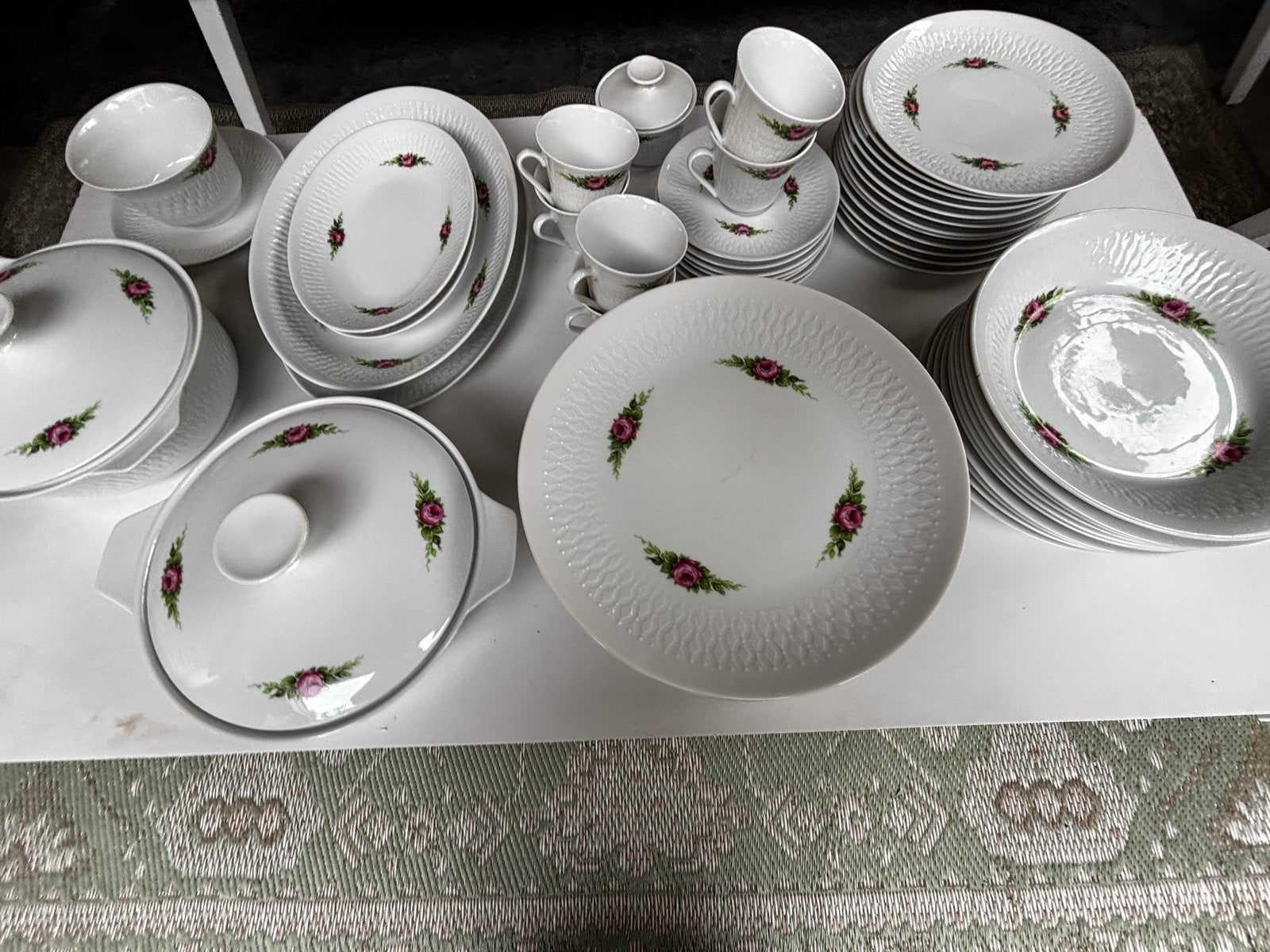 Servies met rozenmotief - Winterling, Huis en Inrichting, Keuken | Servies, Gebruikt, Overige merken, Klassiek, Ophalen of Verzenden