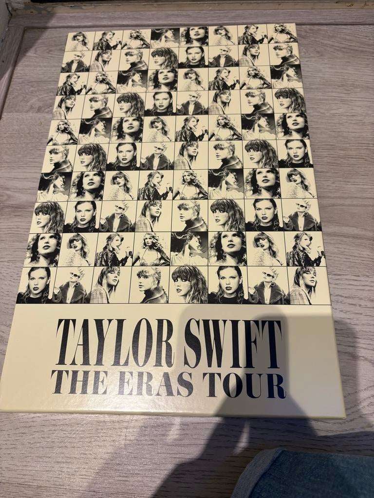 Taylor Swift The Eras Tour Box Set, Ophalen of Verzenden, Zo goed als nieuw