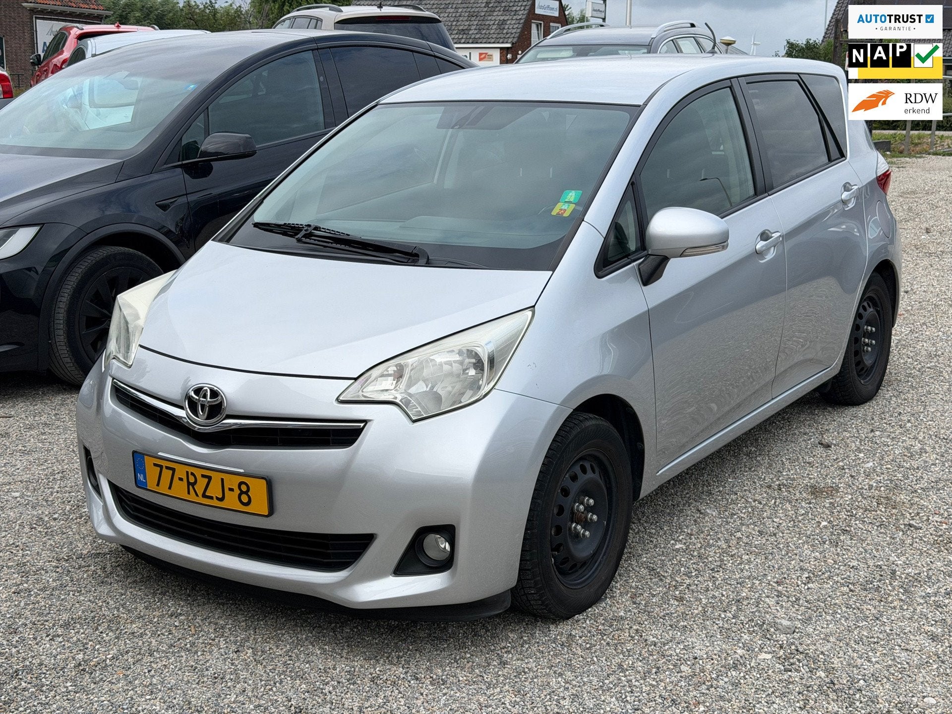 Toyota Verso-S 1.3 VVT-i Dynamic Keyless Automaat Camera Win, Auto's, Toyota, Gebruikt, 4 cilinders, Bedrijf, 99 pk