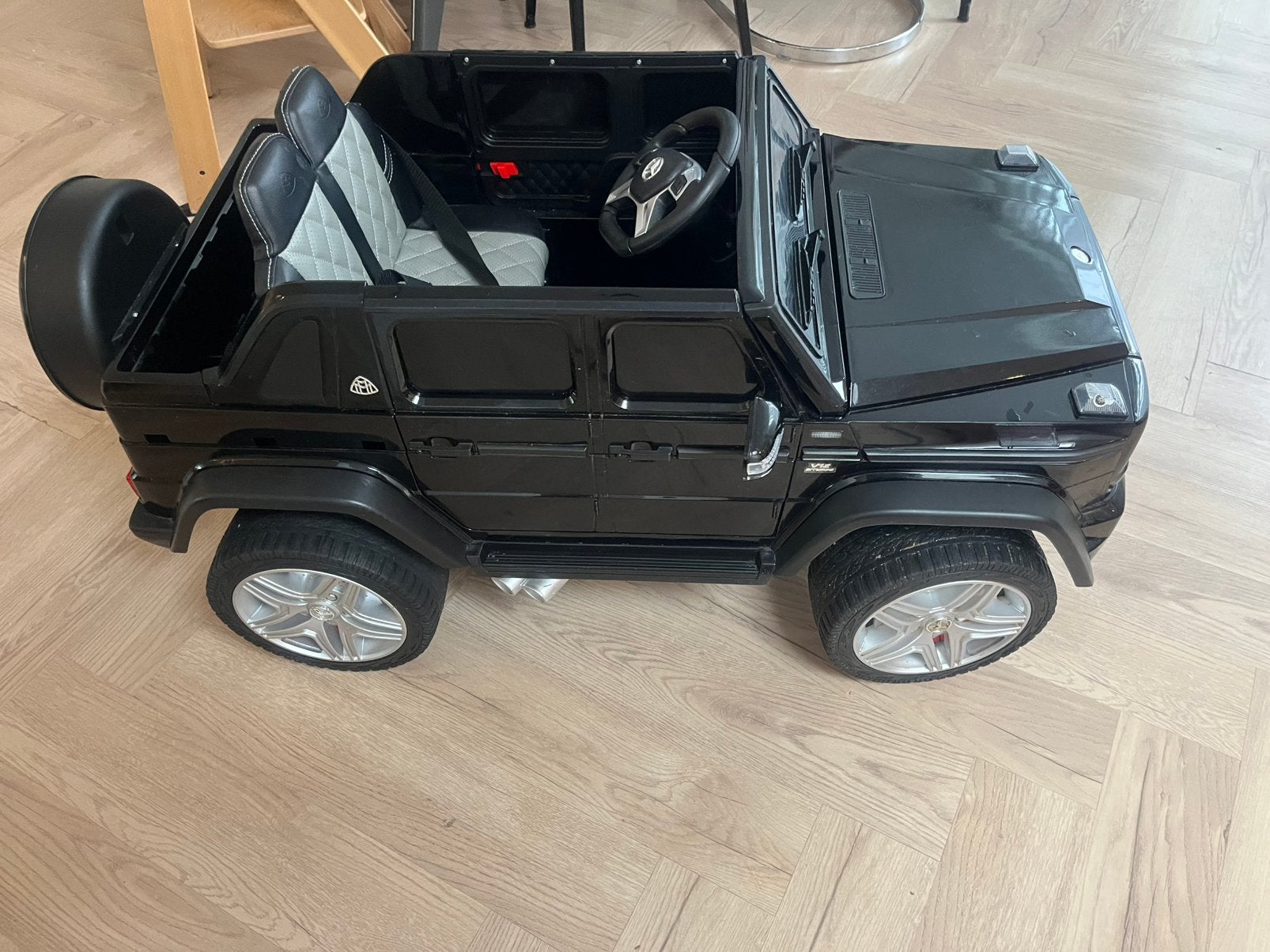 Mercedes maybach elektrische kinderauto, Ophalen, Gebruikt