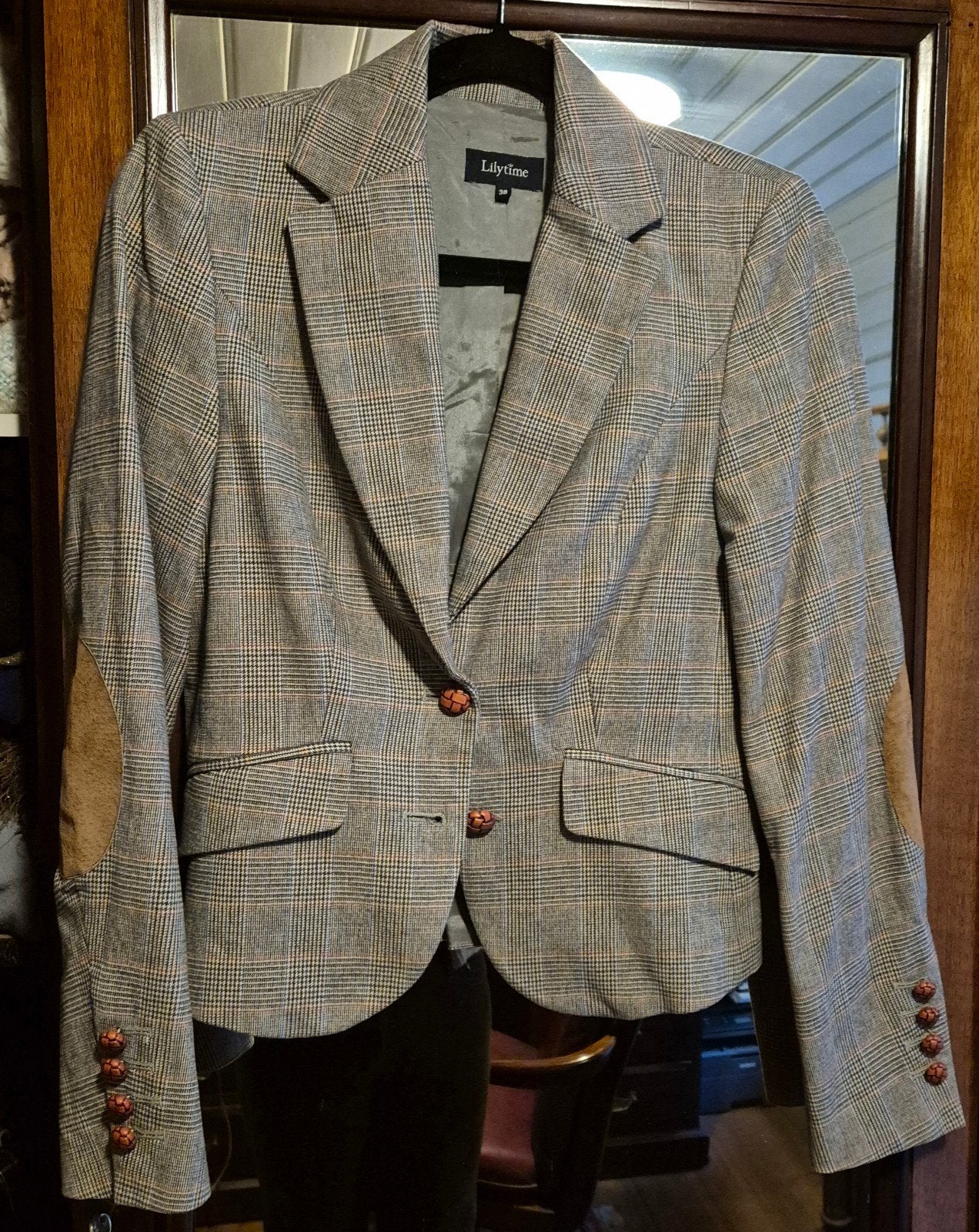 Geruite damesblazer , (preppystyle) met fraaie details., Ophalen of Verzenden, Zo goed als nieuw, Maat 38/40 (M), Bruin