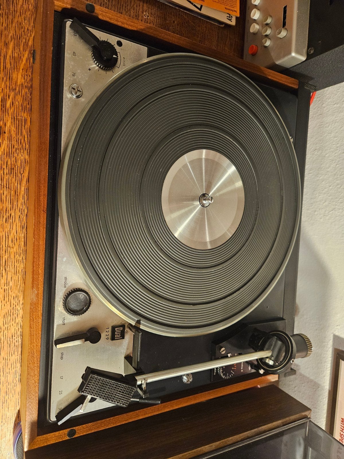 Volledig gerestaureerde Dual 1229 platenspeler, Audio, Tv en Foto, Platenspelers, Ophalen of Verzenden
