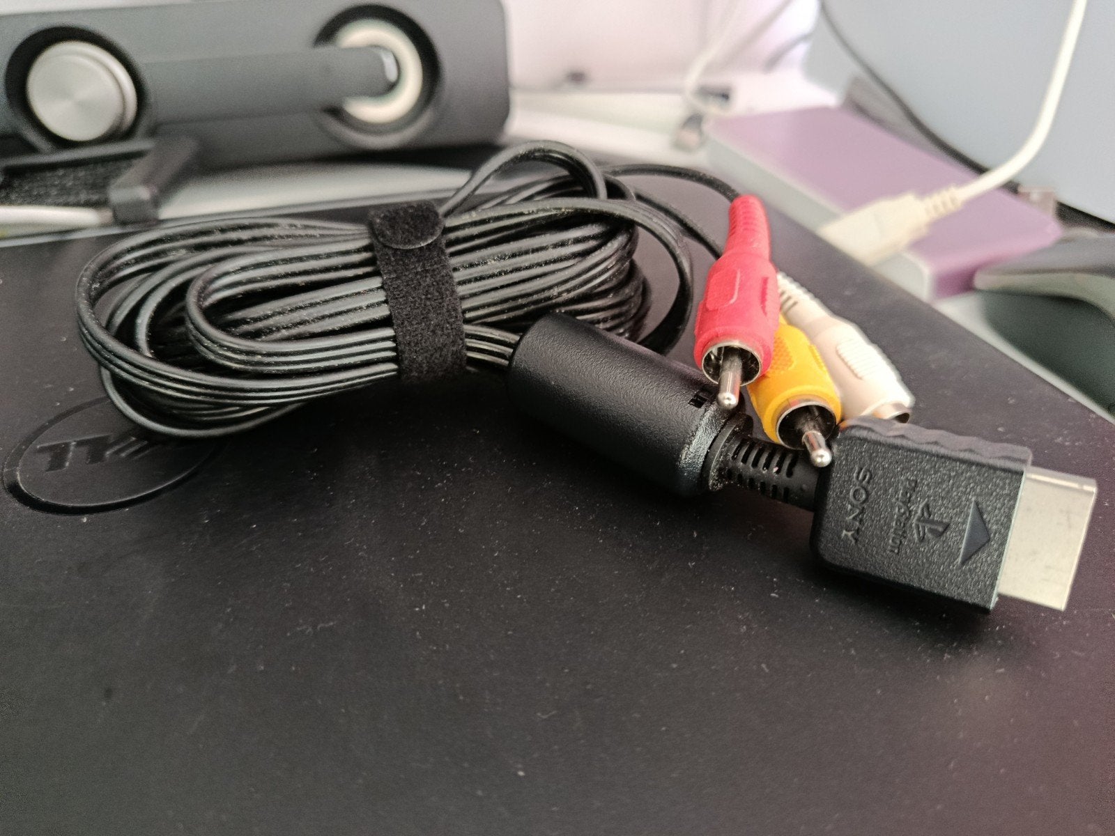 Sony PlayStation AV Composite Cable (RCA) voor PS1/PS2/PS3, Ophalen of Verzenden, Gebruikt, Voeding, Oplader of Kabel, PlayStation 3