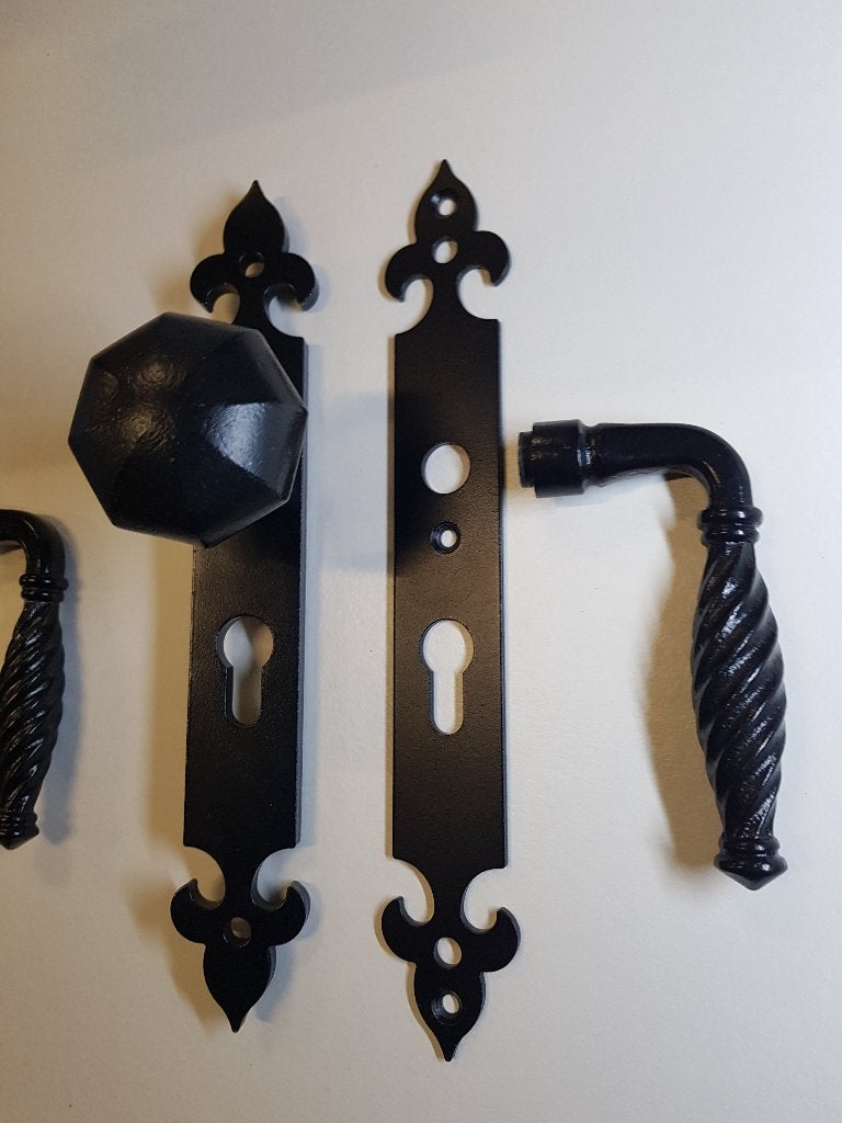 Deur Klink Klassiek Zwart, Ophalen of Verzenden, Klink of Kruk