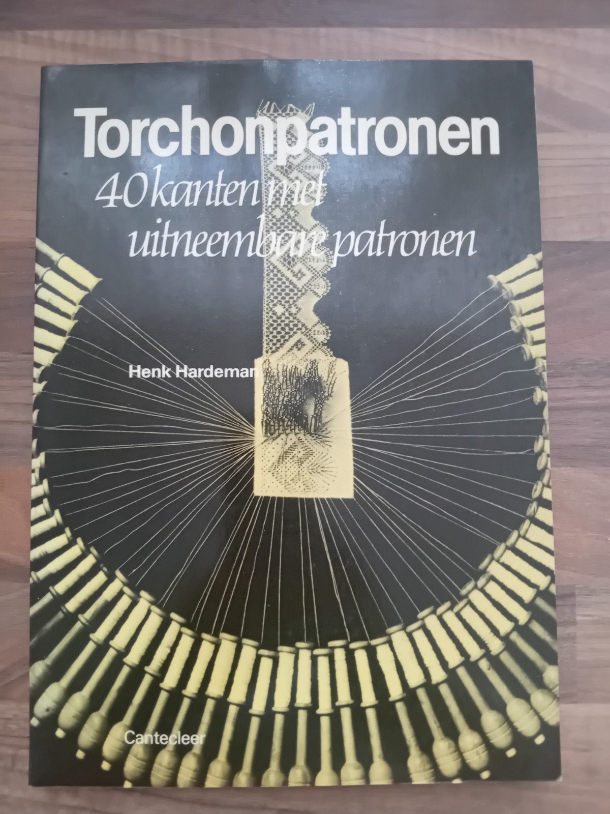 Torchonpatronen: 40 kantklospatronen met uitneembare patrone, Ophalen of Verzenden, Gebruikt, Overige typen