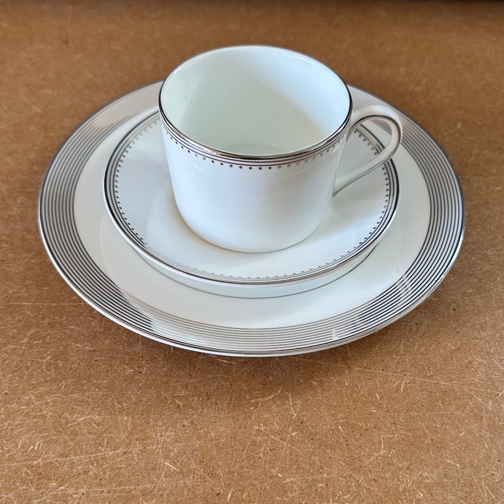 Wedgwood Bone China, Vera Wang: Grossgrain, Nieuw, Ophalen of Verzenden, Bord(en), Modern