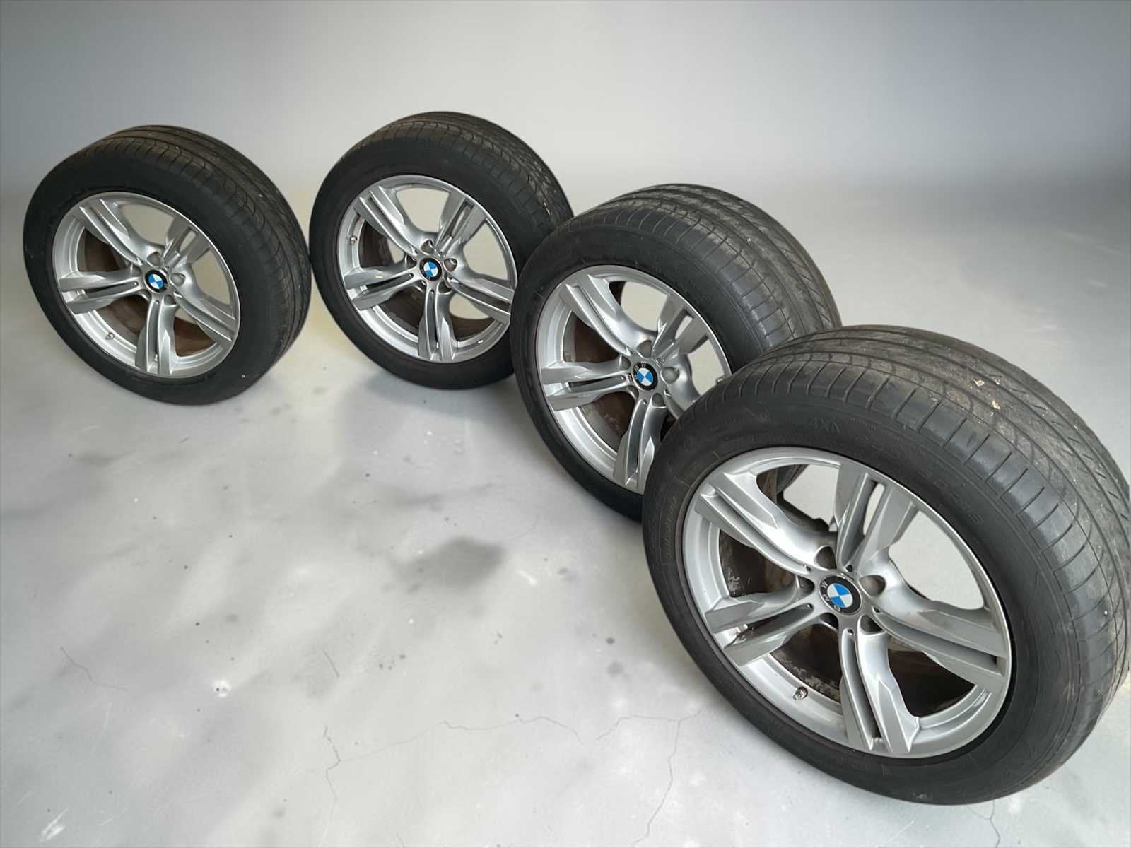 BMW X5 19 inch aluminium velgen M Sport Goodyear Autobanden, Ophalen