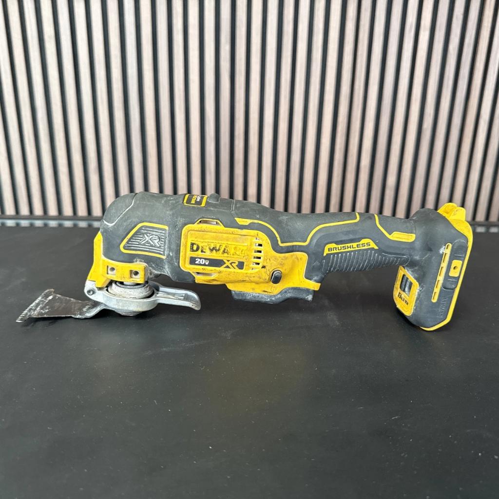 Multitool dewalt, Ophalen of Verzenden, Zo goed als nieuw