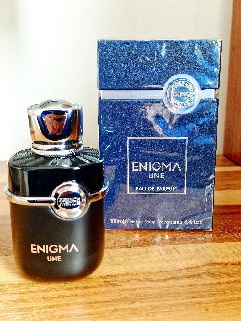 Enigma une, Ophalen of Verzenden, Zo goed als nieuw