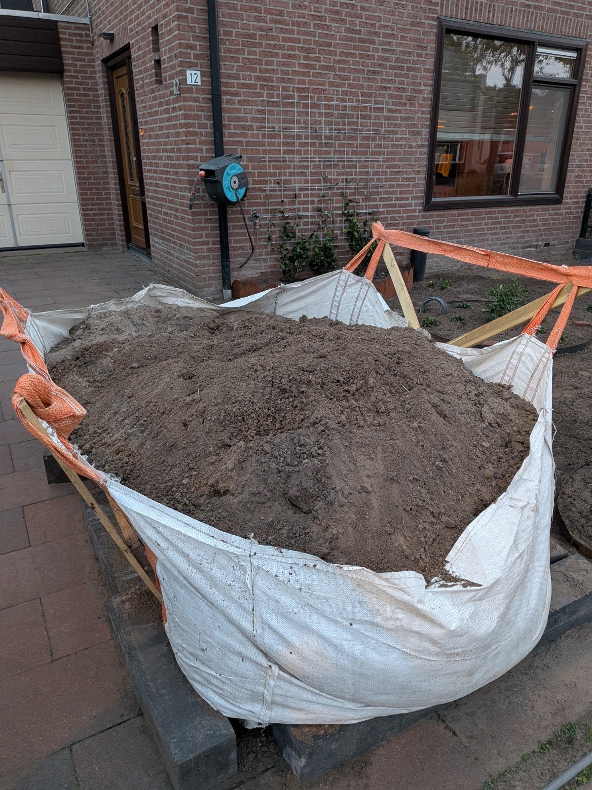 Gratis 2 kuub tuinaarde af te halen, Tuin en Terras, Ophalen, Gebruikt, Overige typen