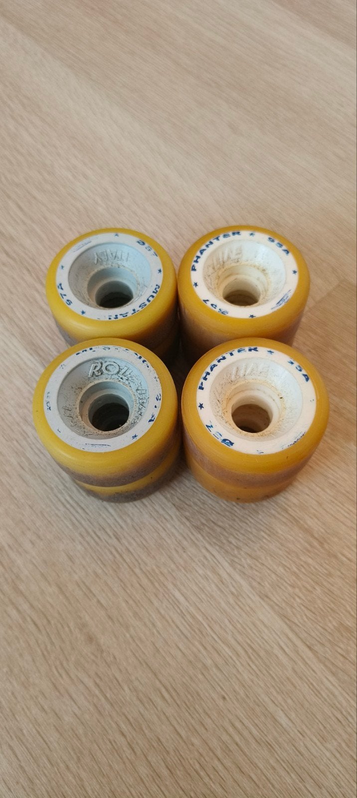 Kunstrolschaatsen wielen (8 stuks), Sport en Fitness, Ophalen of Verzenden, Gebruikt, Wielen of Lagers, Overige merken